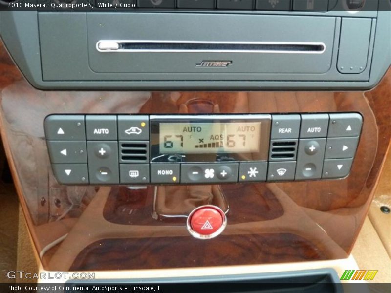 White / Cuoio 2010 Maserati Quattroporte S