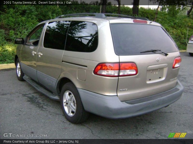 Desert Sand Mica / Oak 2001 Toyota Sienna LE