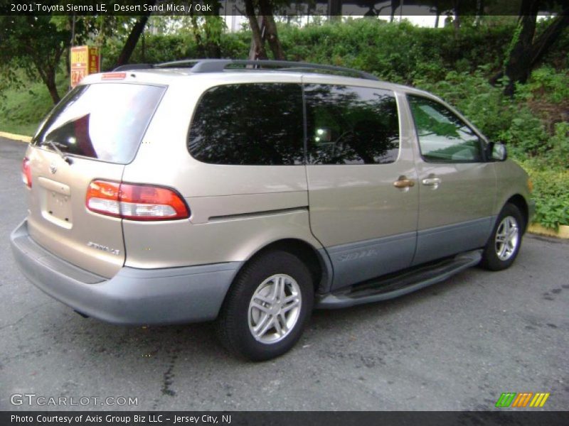 Desert Sand Mica / Oak 2001 Toyota Sienna LE