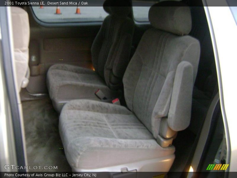 Desert Sand Mica / Oak 2001 Toyota Sienna LE