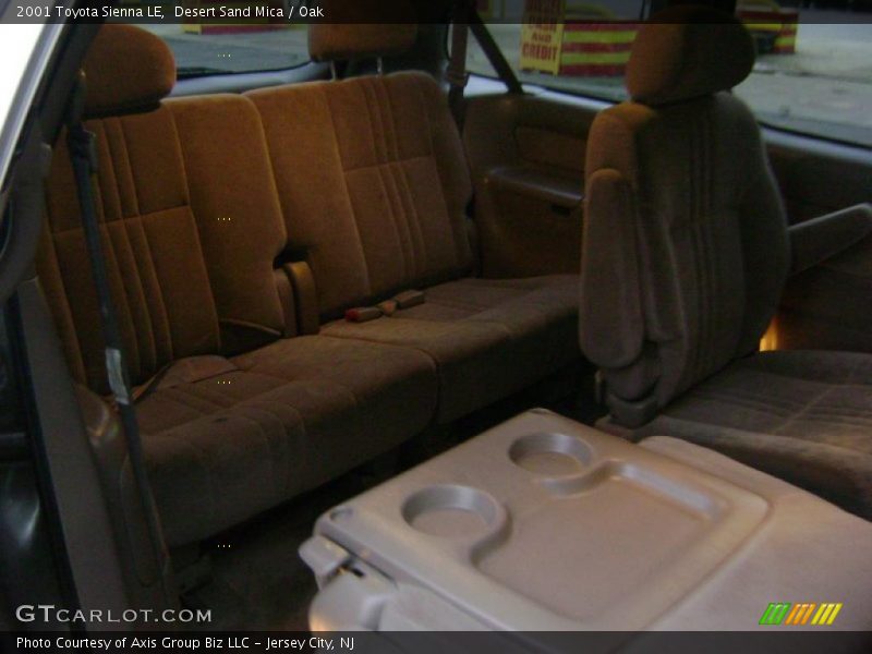 Desert Sand Mica / Oak 2001 Toyota Sienna LE