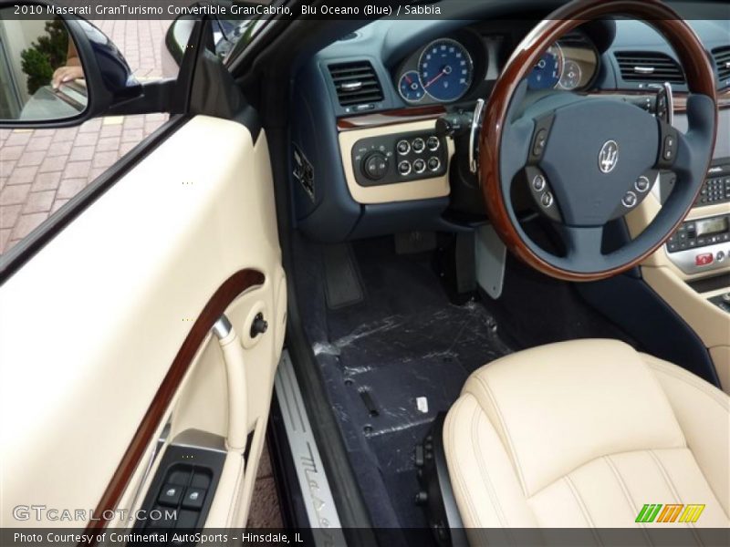  2010 GranTurismo Convertible GranCabrio Sabbia Interior
