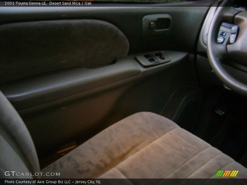 Desert Sand Mica / Oak 2001 Toyota Sienna LE