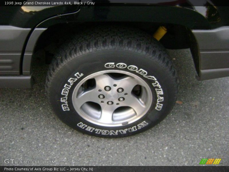  1998 Grand Cherokee Laredo 4x4 Wheel