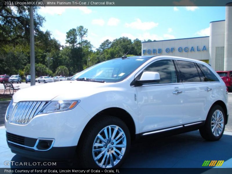 White Platinum Tri-Coat / Charcoal Black 2011 Lincoln MKX FWD