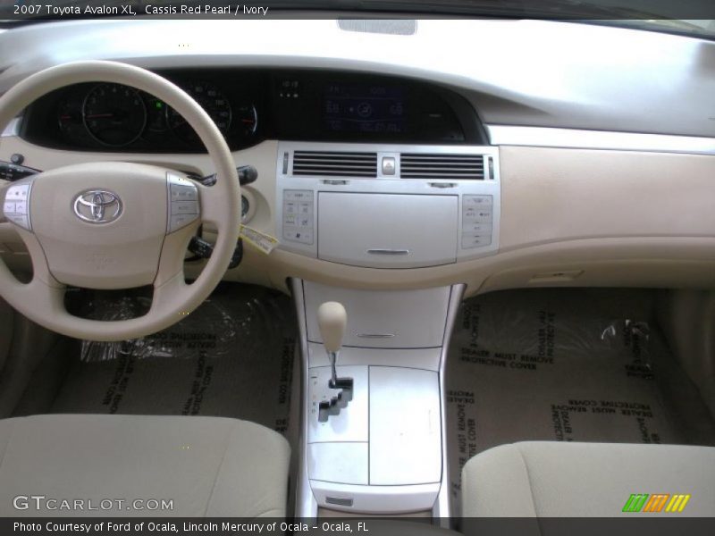 Cassis Red Pearl / Ivory 2007 Toyota Avalon XL