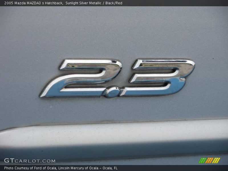 Sunlight Silver Metallic / Black/Red 2005 Mazda MAZDA3 s Hatchback