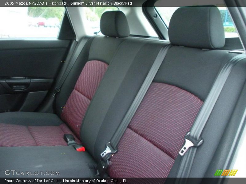 Sunlight Silver Metallic / Black/Red 2005 Mazda MAZDA3 s Hatchback
