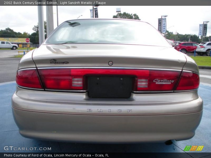 Light Sandrift Metallic / Taupe 2002 Buick Century Special Edition