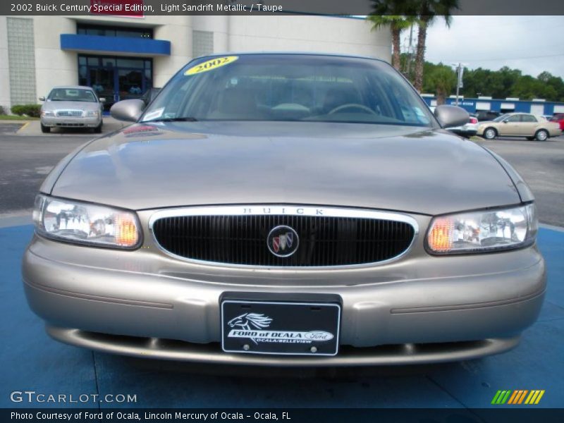 Light Sandrift Metallic / Taupe 2002 Buick Century Special Edition