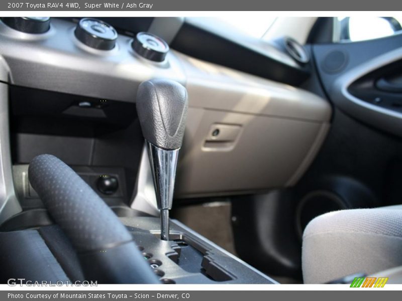 Super White / Ash Gray 2007 Toyota RAV4 4WD