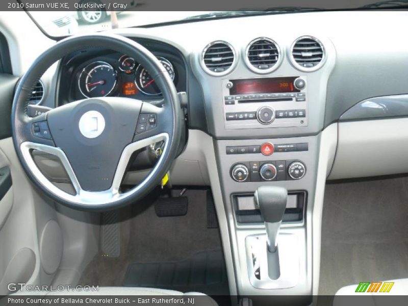 Quicksilver / Gray 2010 Saturn VUE XE