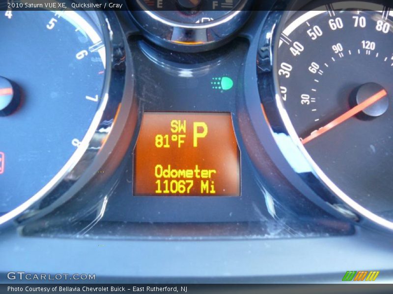 Quicksilver / Gray 2010 Saturn VUE XE