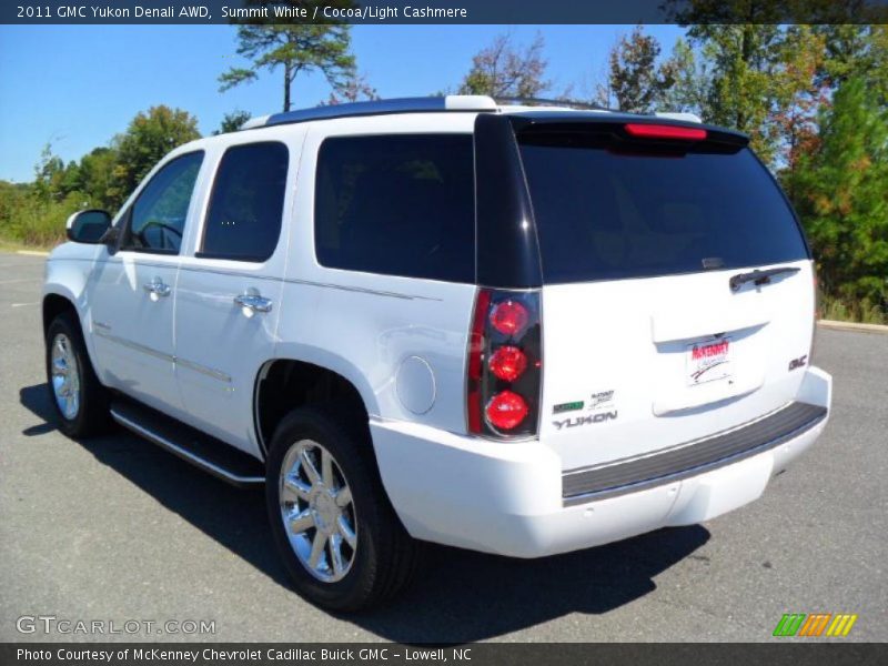 Summit White / Cocoa/Light Cashmere 2011 GMC Yukon Denali AWD