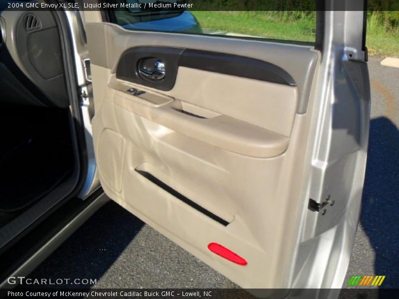 Liquid Silver Metallic / Medium Pewter 2004 GMC Envoy XL SLE