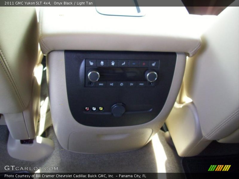 Onyx Black / Light Tan 2011 GMC Yukon SLT 4x4