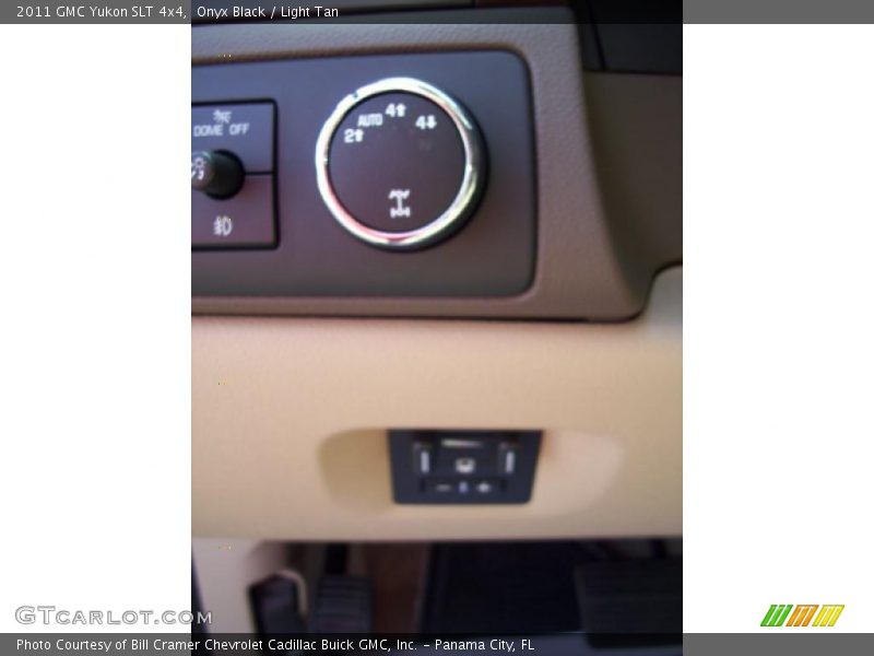Onyx Black / Light Tan 2011 GMC Yukon SLT 4x4