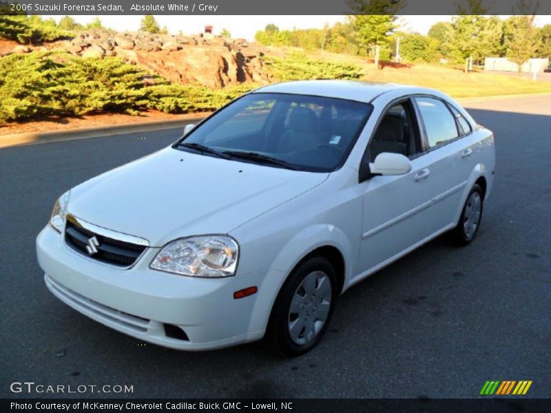 Absolute White / Grey 2006 Suzuki Forenza Sedan