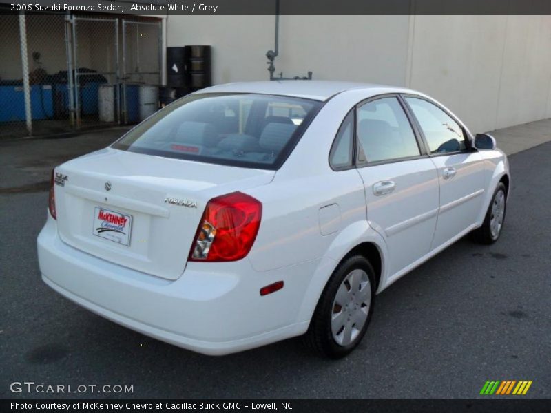 Absolute White / Grey 2006 Suzuki Forenza Sedan