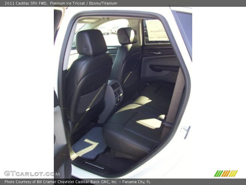 Platinum Ice Tricoat / Ebony/Titanium 2011 Cadillac SRX FWD