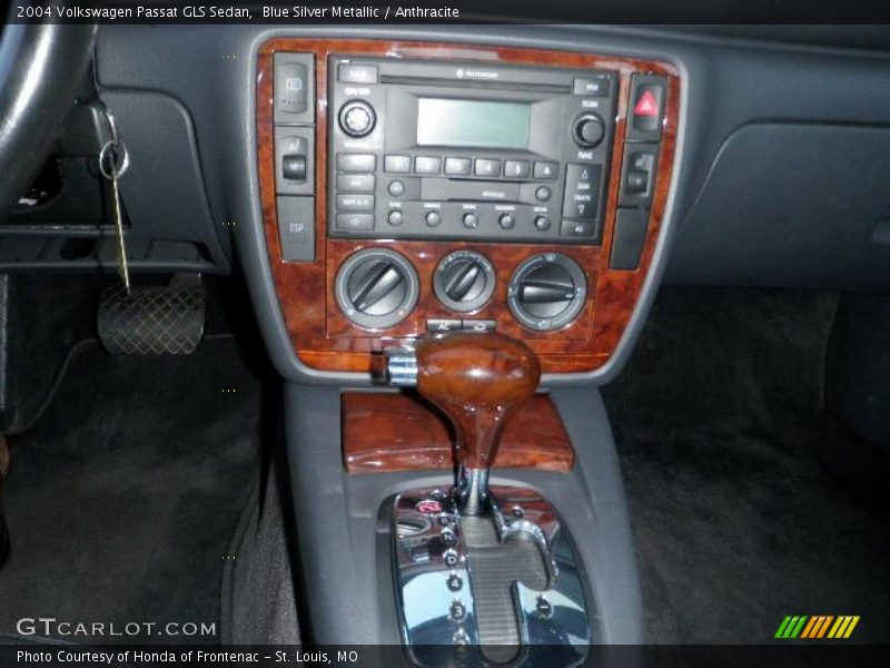 Blue Silver Metallic / Anthracite 2004 Volkswagen Passat GLS Sedan