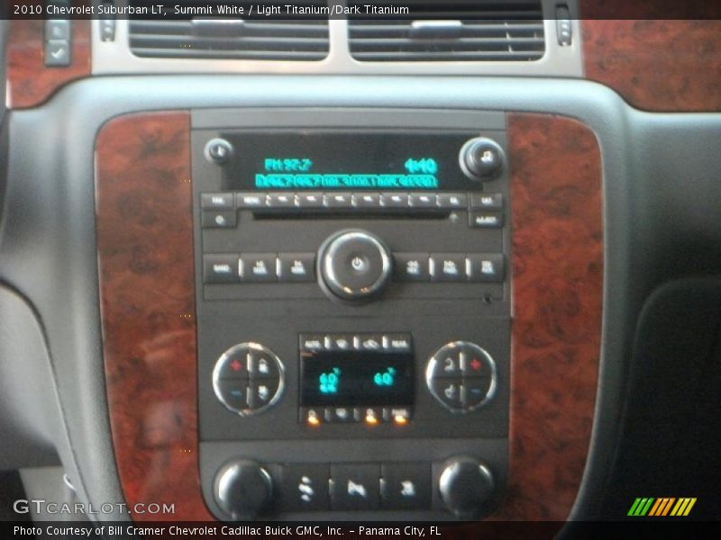 Summit White / Light Titanium/Dark Titanium 2010 Chevrolet Suburban LT