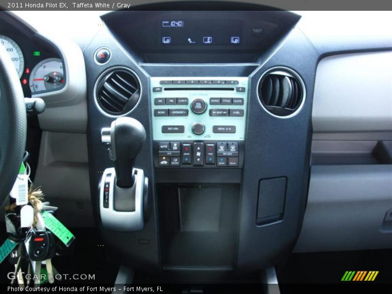  2011 Pilot EX 5 Speed Automatic Shifter