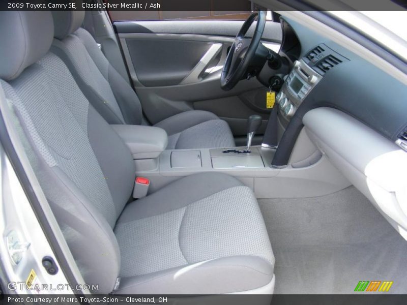 Classic Silver Metallic / Ash 2009 Toyota Camry SE