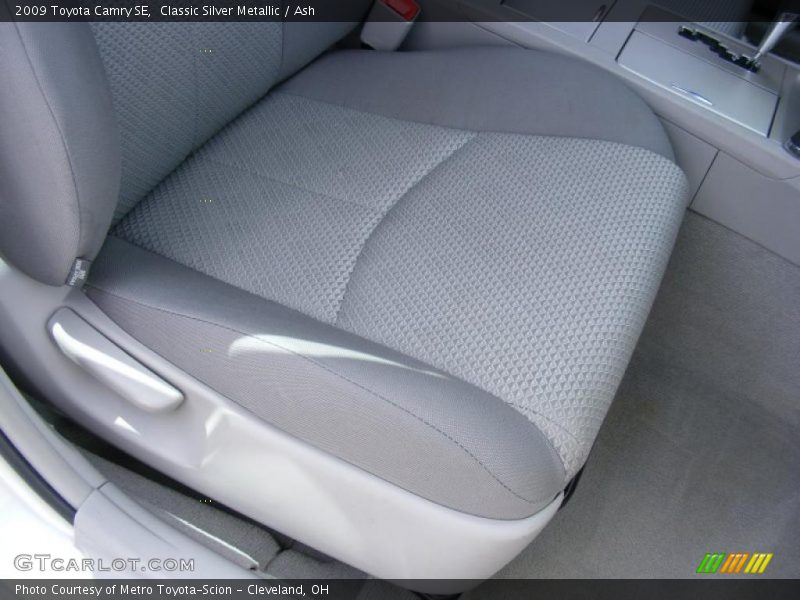 Classic Silver Metallic / Ash 2009 Toyota Camry SE