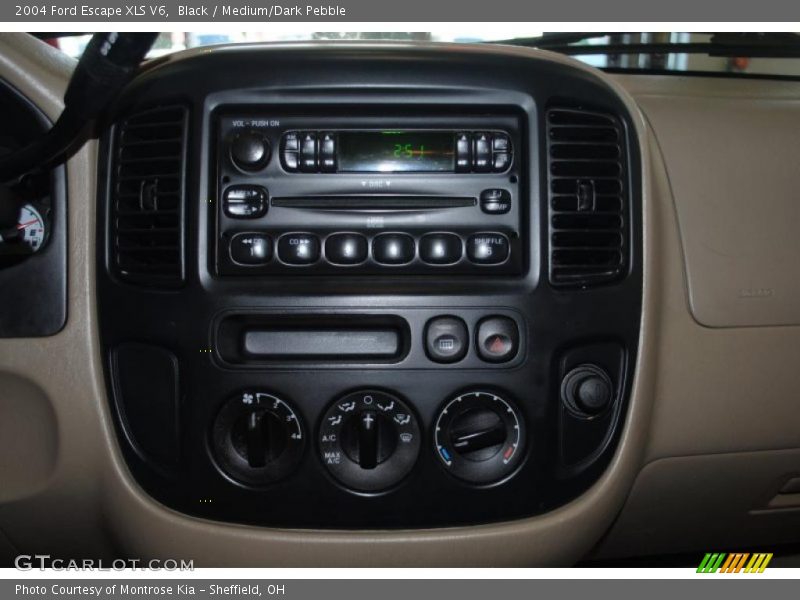 Black / Medium/Dark Pebble 2004 Ford Escape XLS V6