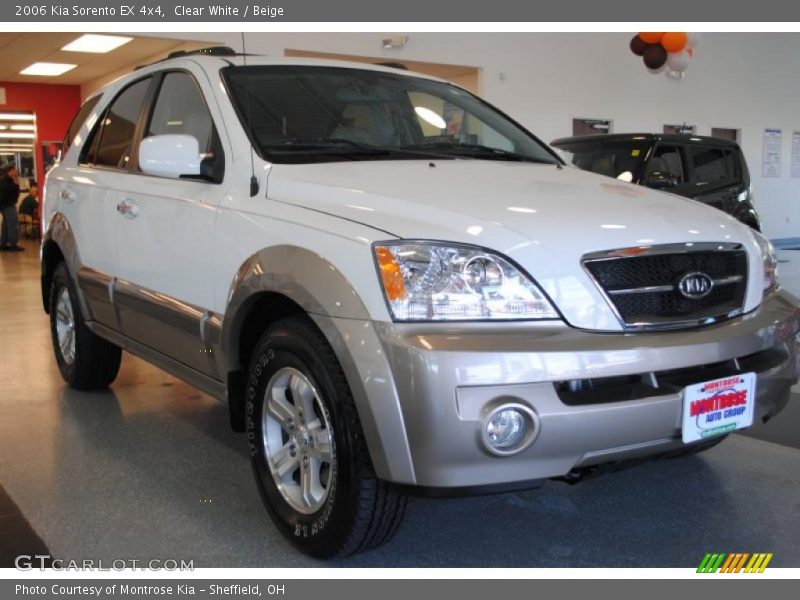 Clear White / Beige 2006 Kia Sorento EX 4x4
