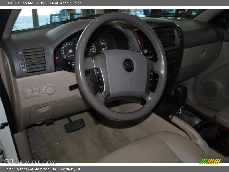 Clear White / Beige 2006 Kia Sorento EX 4x4