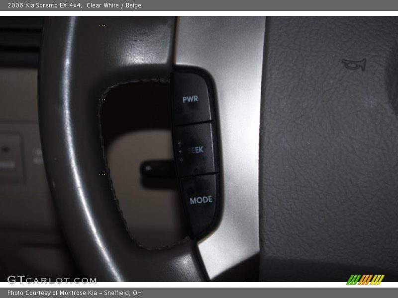 Clear White / Beige 2006 Kia Sorento EX 4x4