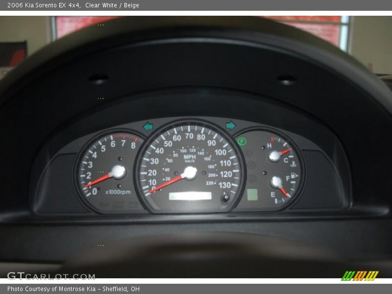 Clear White / Beige 2006 Kia Sorento EX 4x4