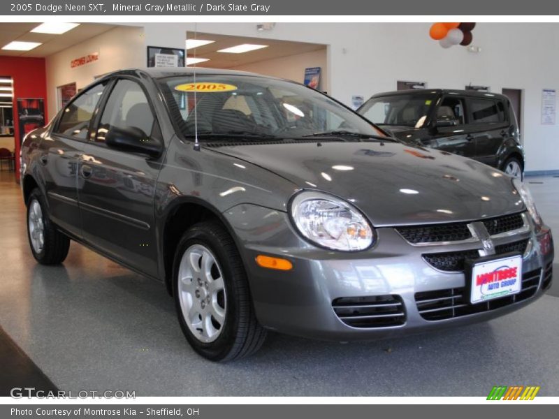 Mineral Gray Metallic / Dark Slate Gray 2005 Dodge Neon SXT