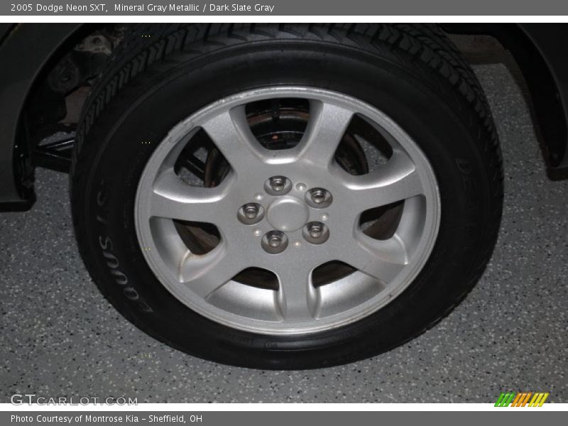 Mineral Gray Metallic / Dark Slate Gray 2005 Dodge Neon SXT
