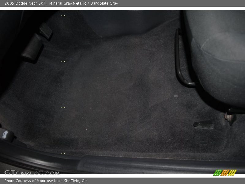 Mineral Gray Metallic / Dark Slate Gray 2005 Dodge Neon SXT
