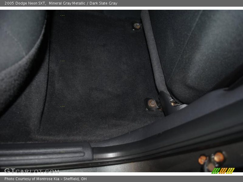 Mineral Gray Metallic / Dark Slate Gray 2005 Dodge Neon SXT