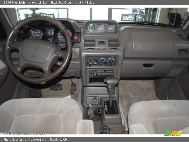 Black Sea Green Metallic / Beige 1996 Mitsubishi Montero LS 4x4