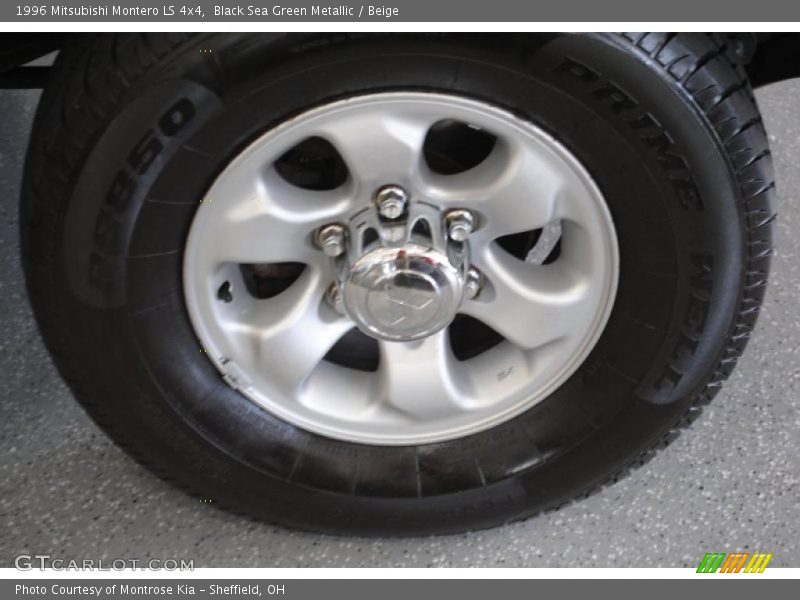 Black Sea Green Metallic / Beige 1996 Mitsubishi Montero LS 4x4