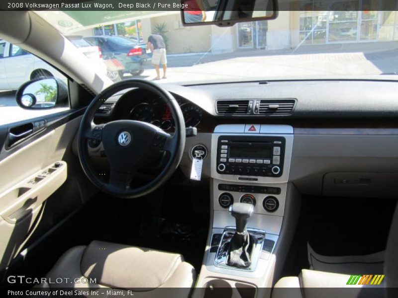 Deep Black / Pure Beige 2008 Volkswagen Passat Lux Wagon
