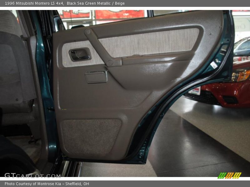 Black Sea Green Metallic / Beige 1996 Mitsubishi Montero LS 4x4