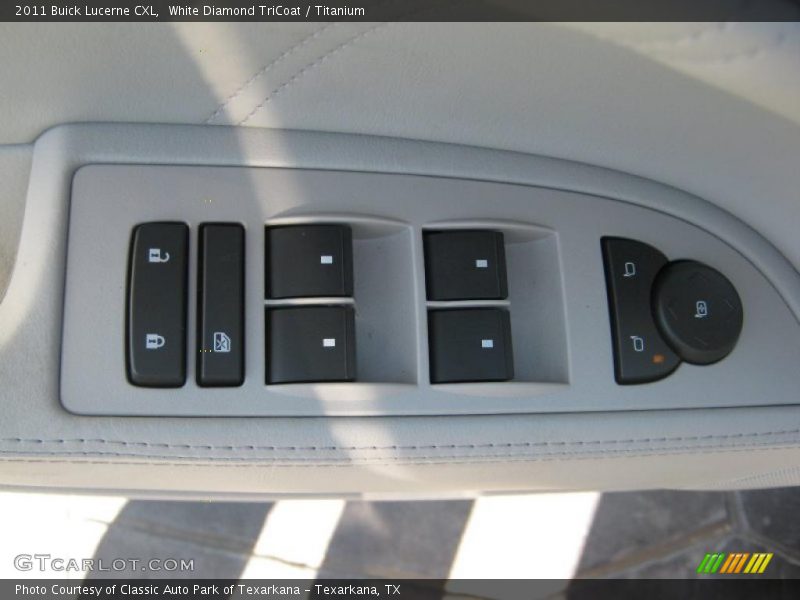White Diamond TriCoat / Titanium 2011 Buick Lucerne CXL