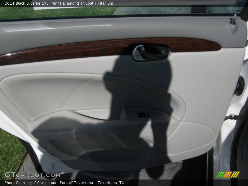 White Diamond TriCoat / Titanium 2011 Buick Lucerne CXL
