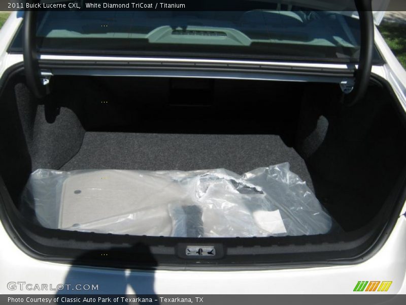 White Diamond TriCoat / Titanium 2011 Buick Lucerne CXL