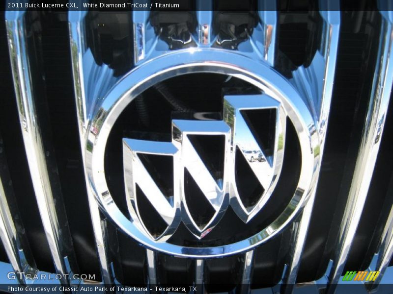 White Diamond TriCoat / Titanium 2011 Buick Lucerne CXL