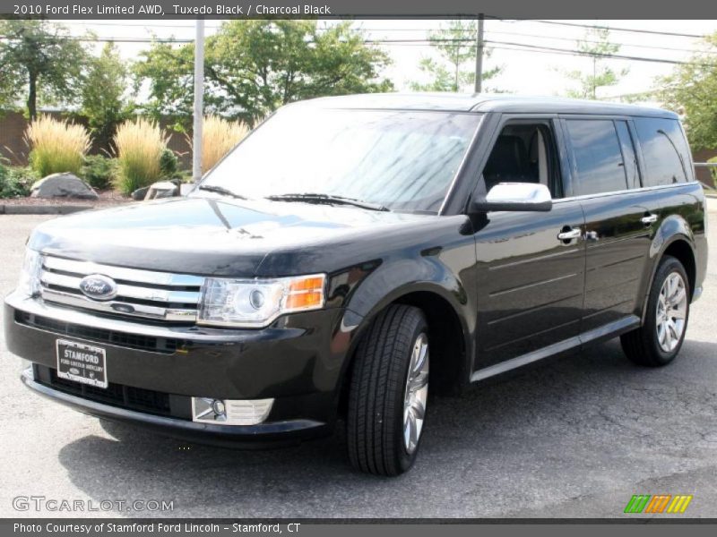 Tuxedo Black / Charcoal Black 2010 Ford Flex Limited AWD