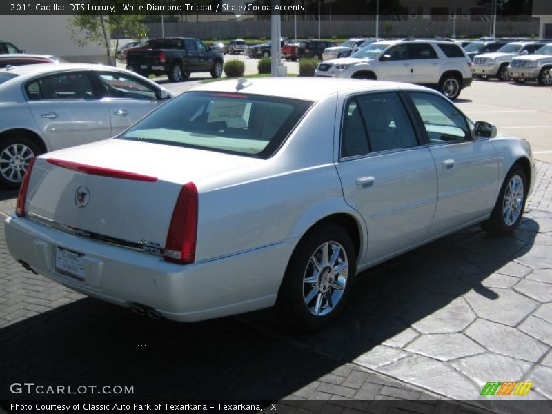 White Diamond Tricoat / Shale/Cocoa Accents 2011 Cadillac DTS Luxury