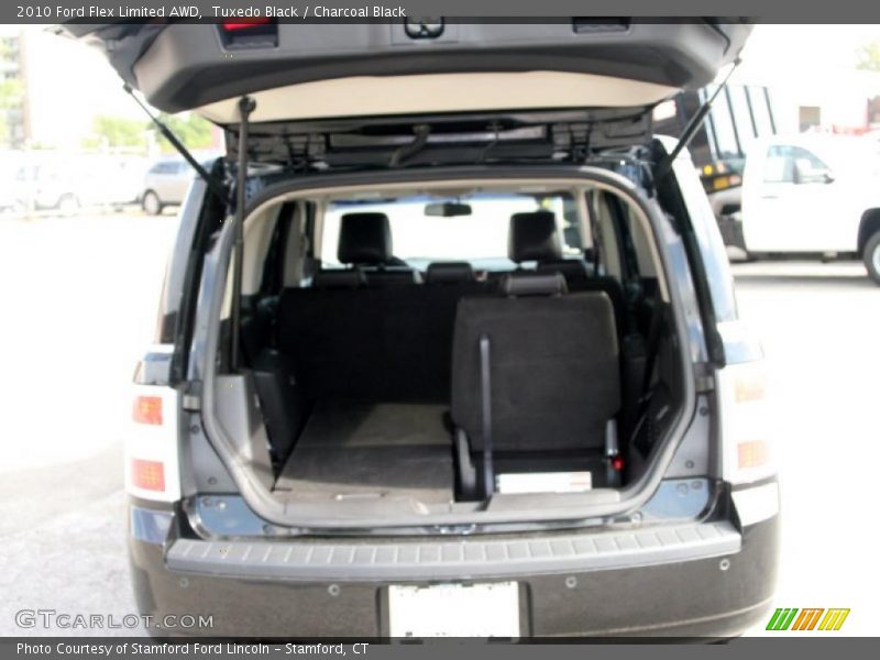Tuxedo Black / Charcoal Black 2010 Ford Flex Limited AWD