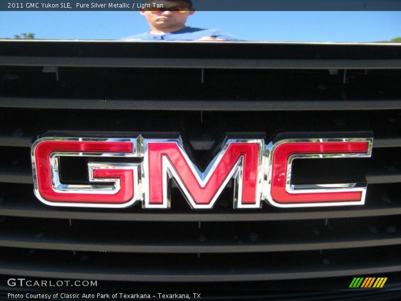 Pure Silver Metallic / Light Tan 2011 GMC Yukon SLE